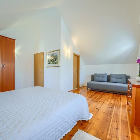 Villa Bonaca Perfect Location For A Holiday With Friends Or Family, Heated Pool Sumartin Exterior foto